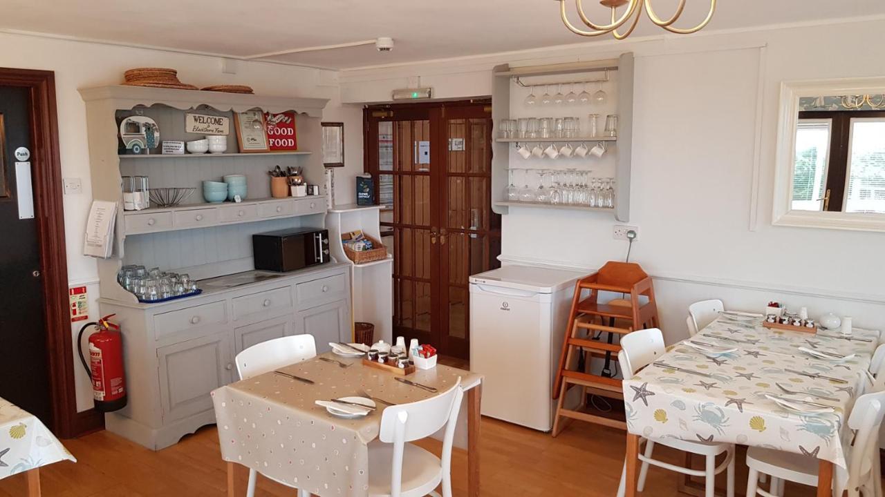 Blackthorn Farm Bed and Breakfast Holyhead Εξωτερικό φωτογραφία