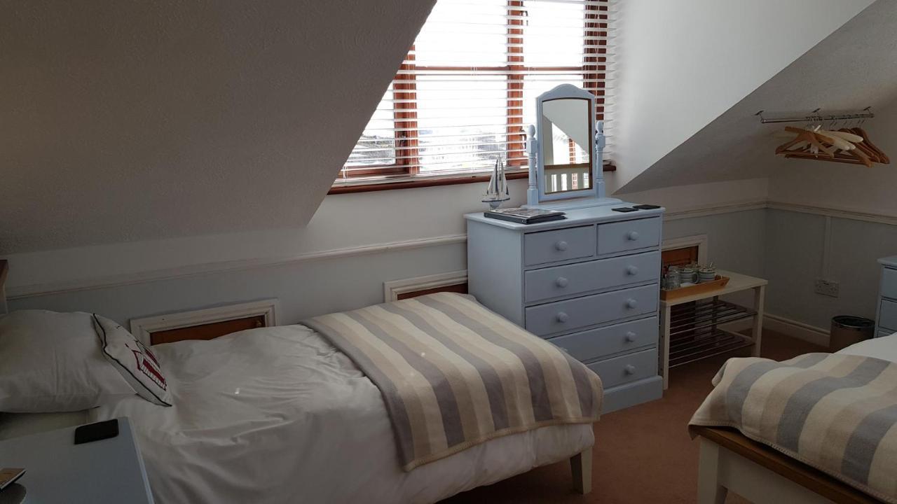 Blackthorn Farm Bed and Breakfast Holyhead Εξωτερικό φωτογραφία