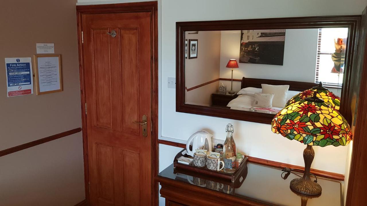 Blackthorn Farm Bed and Breakfast Holyhead Εξωτερικό φωτογραφία